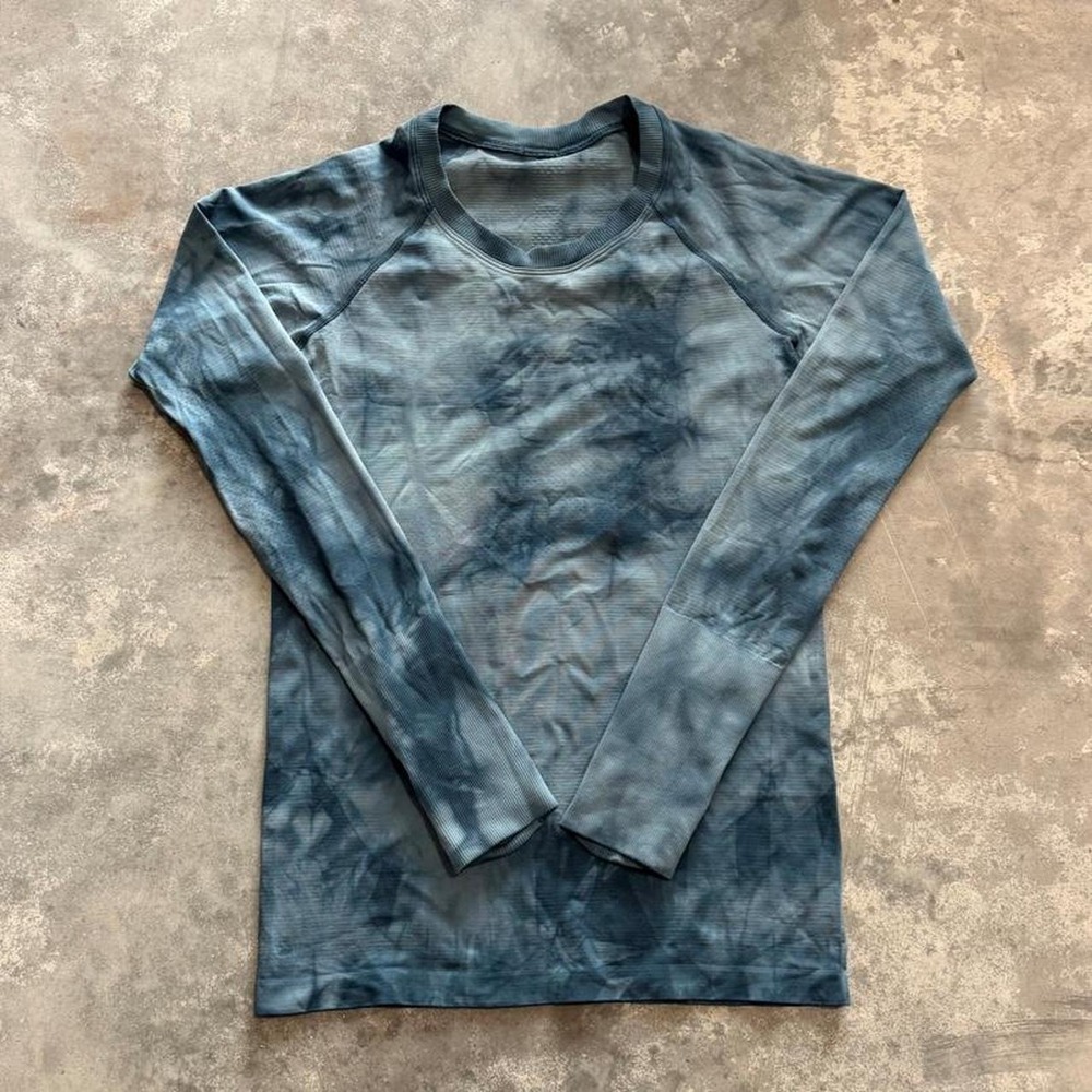 Lululemon Swiftly Tech Seamless Long Sleeve Crew Shirt Tie Dye Grey Blue Size 8